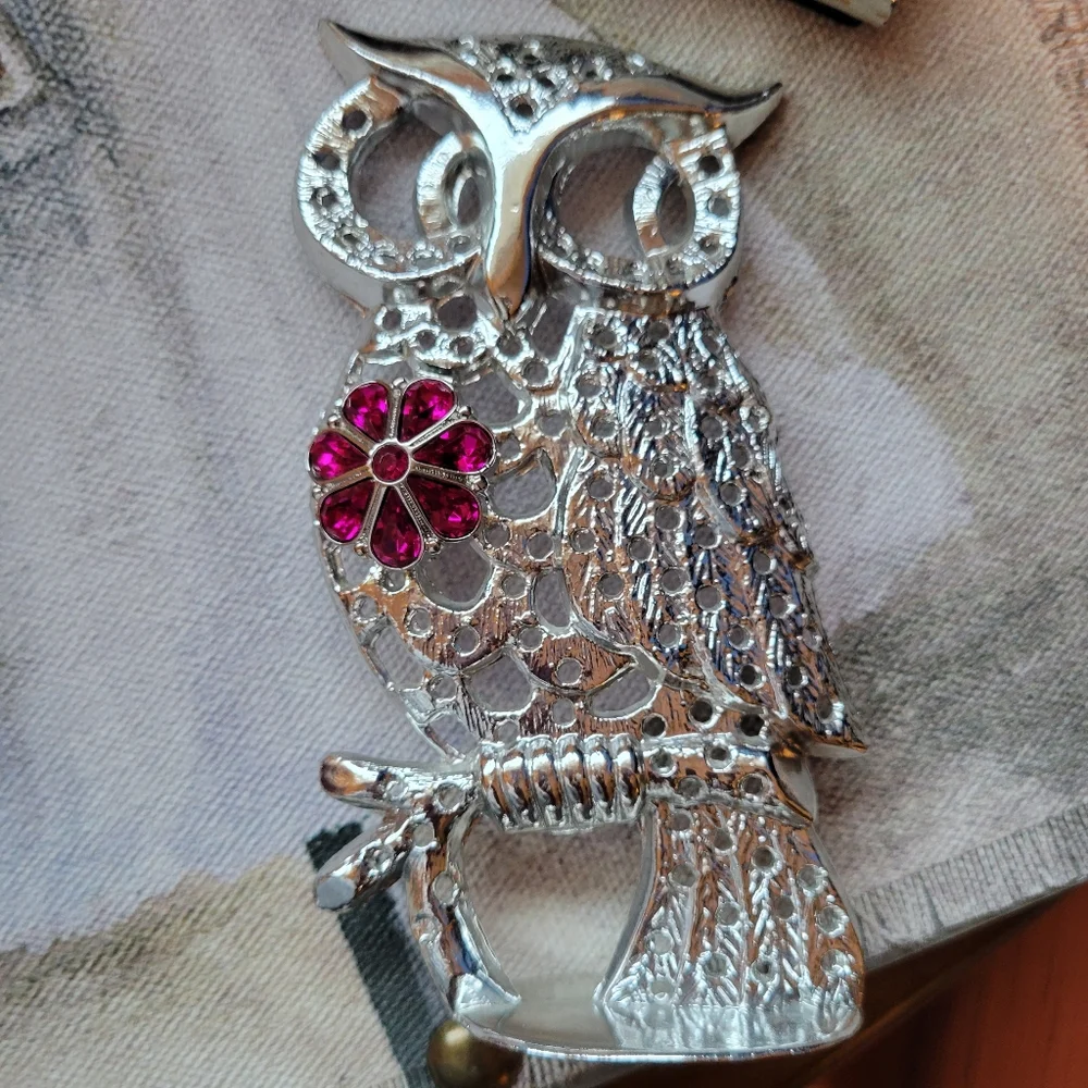 Torino Owl Pierced Earring Holder ~ Silver-tone ~ Vintage? ~ Retro ~ 1970s Vibe